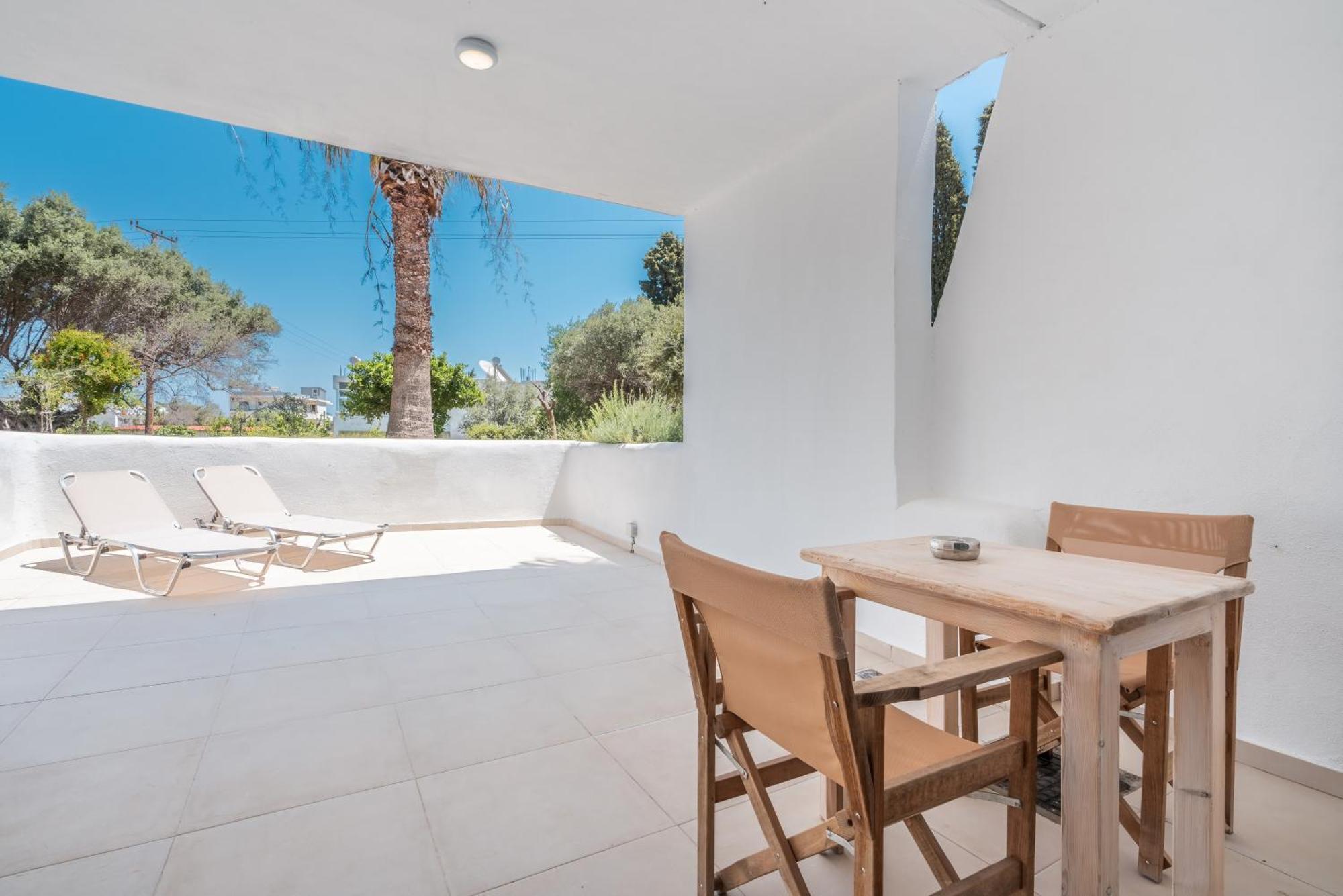 Studios Maria Christina Φαληράκι Εξωτερικό φωτογραφία